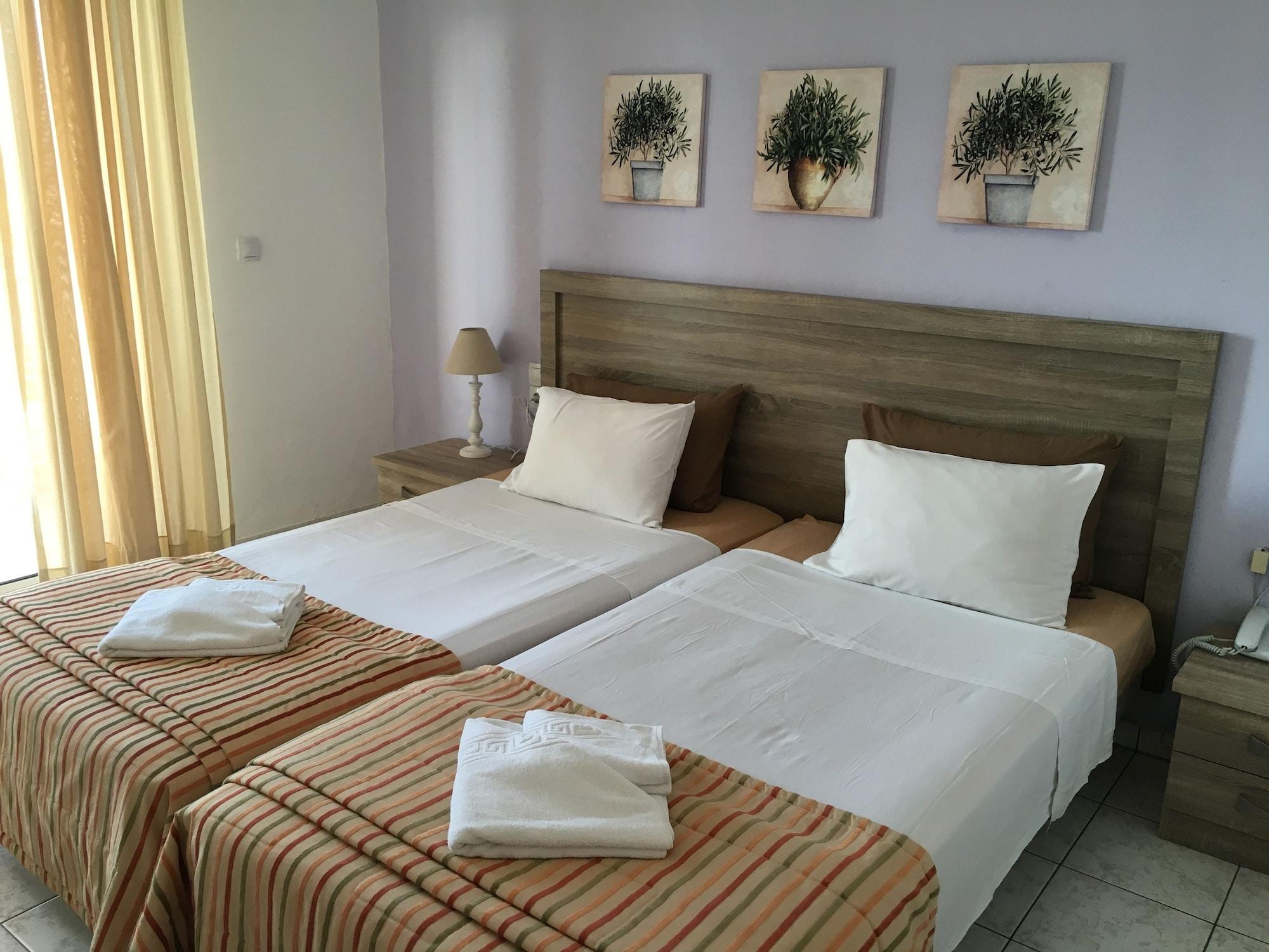 Zorbas Hotel Hersonissos  Exterior photo