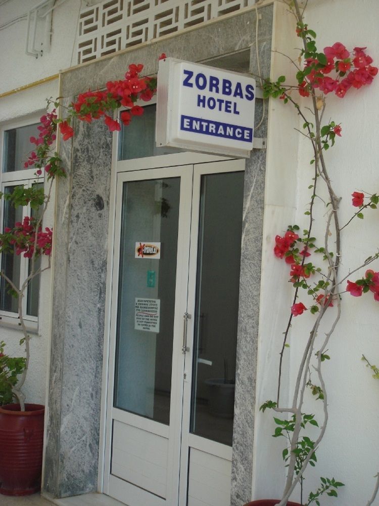 Zorbas Hotel Hersonissos  Exterior photo